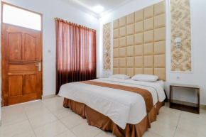 Отель Griya Limasan Gunung Kidul  Wonosari